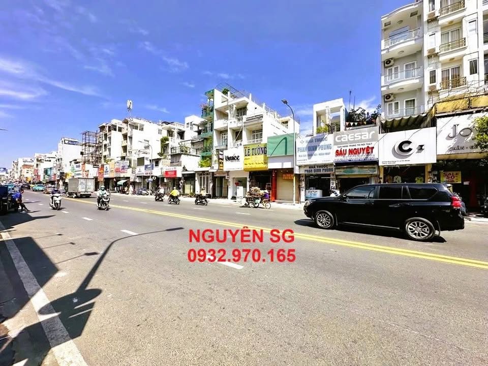 Bán nhà Phú Nhuận, 5 tầng, khu phân lô vip, dân trí cao, giá 7.8 tỷ