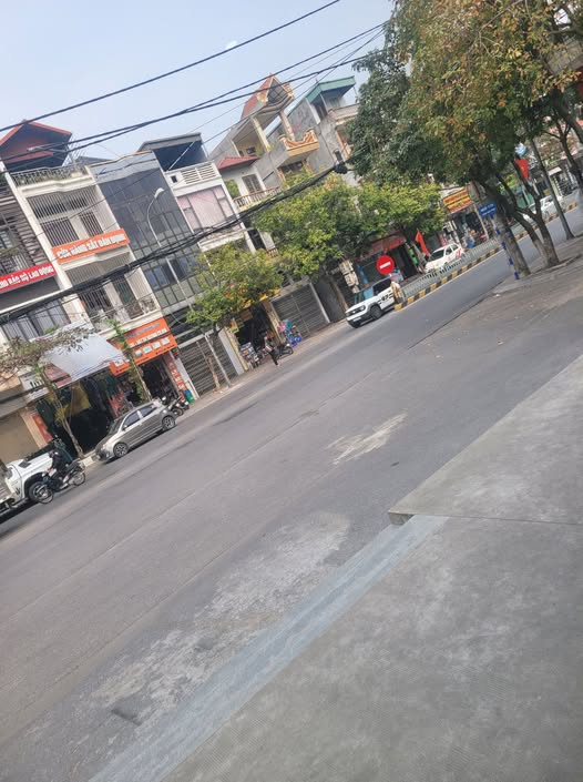 Bán lô đất mặt đường Trần Thái Tông, vị trí kinh doanh buôn bán sàm uất nhất phố