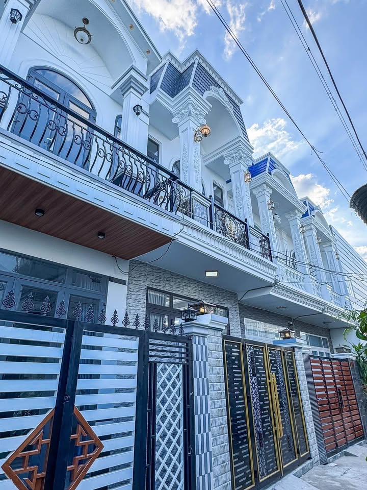 Bán nhà phố xinh đẹp, xây mới vừa hoàn thiện, tiện ích đầy đủ xung quanh tại An Khánh, Ninh Kiều