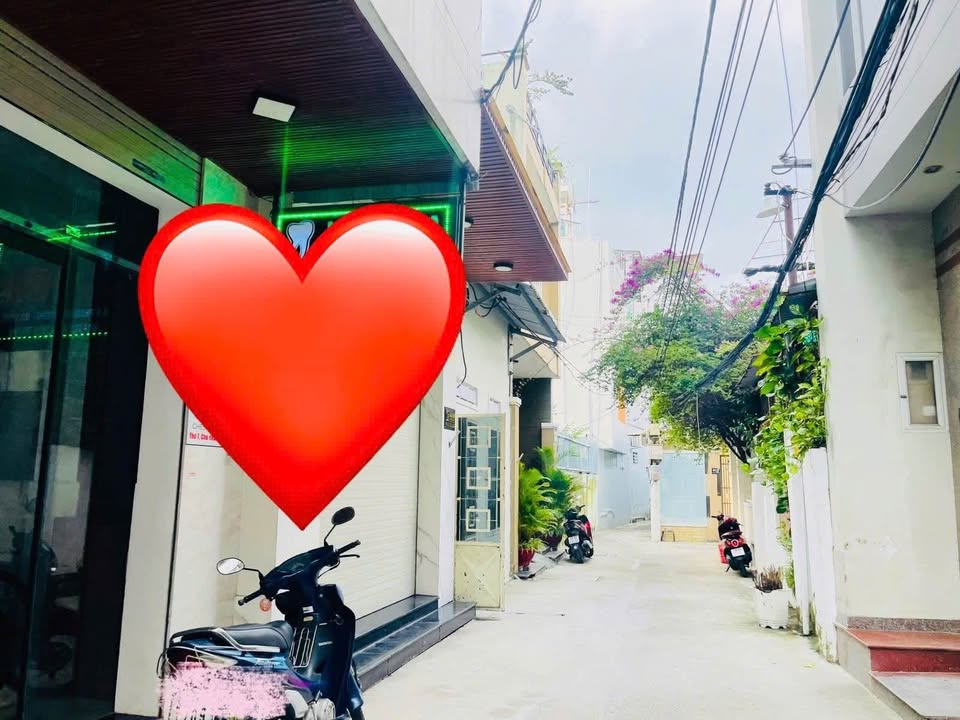 Siêu phẩm nhà lô góc ngang 6m kiệt Phạm Văn Nghị, trung tâm thành phố