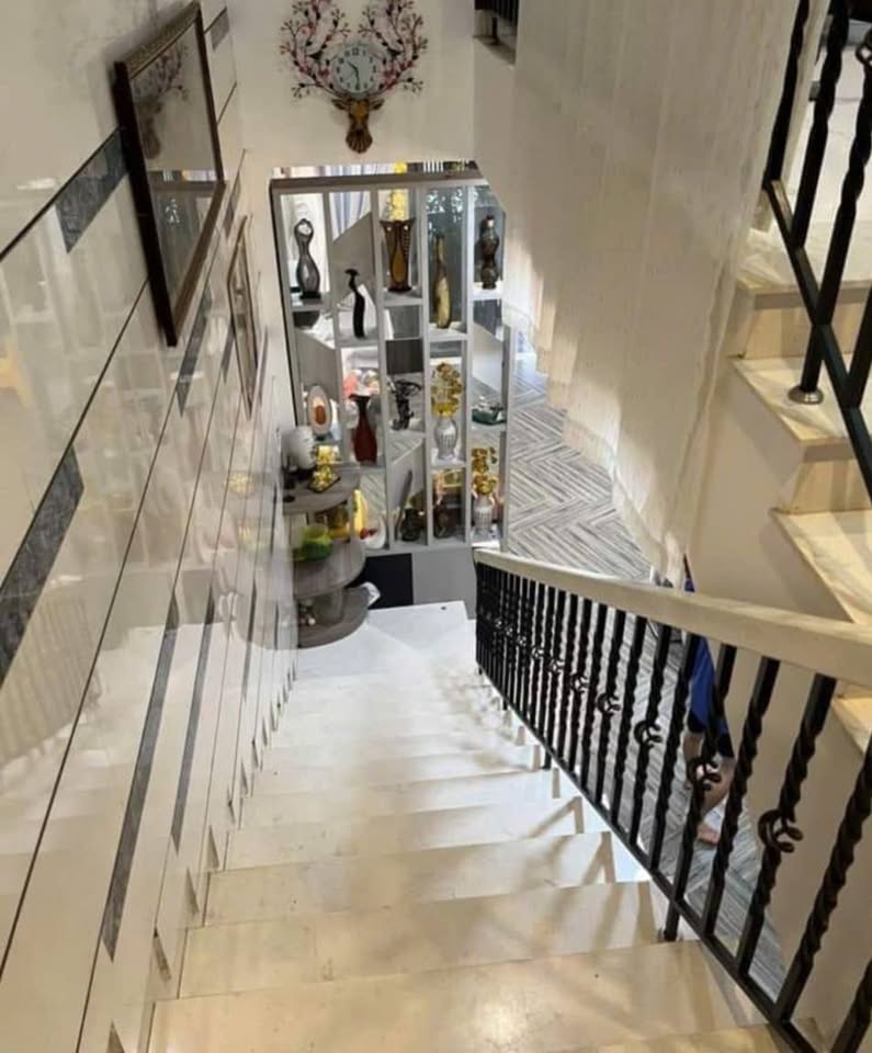 Bán nhà mặt tiền 2 tầng đường Lê Thạch, ngay trung tâm Bến xe Đà Nẵng