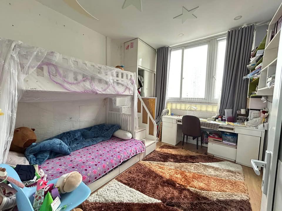 Bán căn hộ chung cư Mễ Trì Hạ, 2 phòng ngủ, 2wc, giá thương lượng