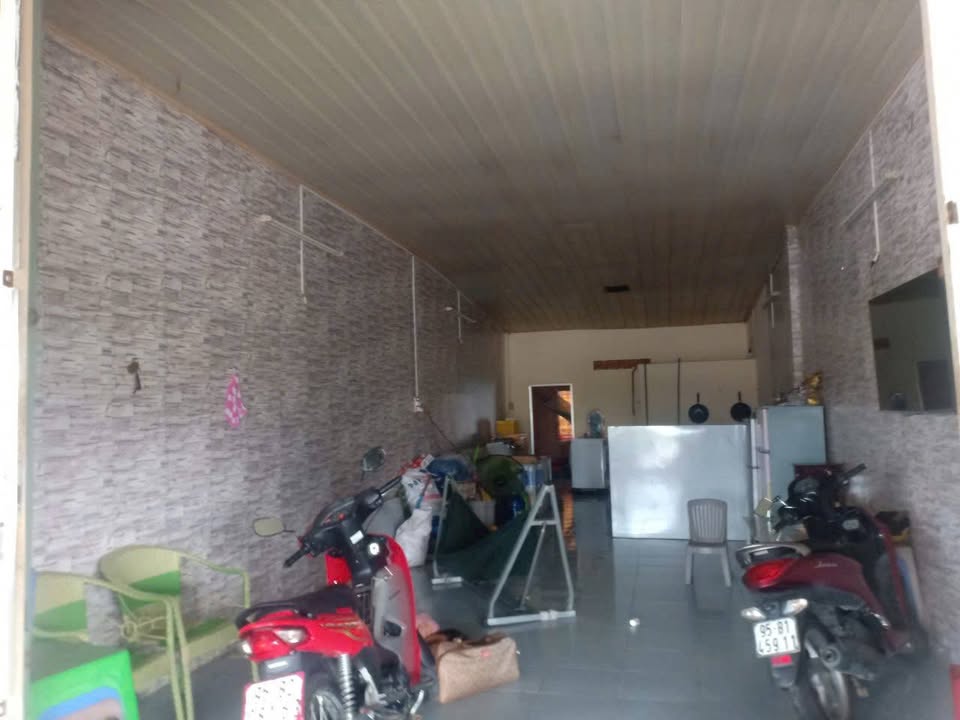 Cho thuê nhà mặt tiền kinh doanh Trần Hưng Đạo, Vị Thanh, giá 3.5 triệu/tháng