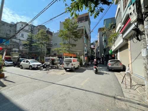 Bán nhà mặt phố cổ Mã Mây, kinh doanh tấp nập, giá 31 tỷ