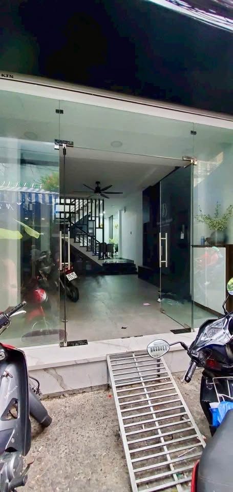 Bán nhà mặt tiền hẻm xe tải đường Nguyễn Đình Chiểu, Quận 3, 52m2, giá 14,x tỷ