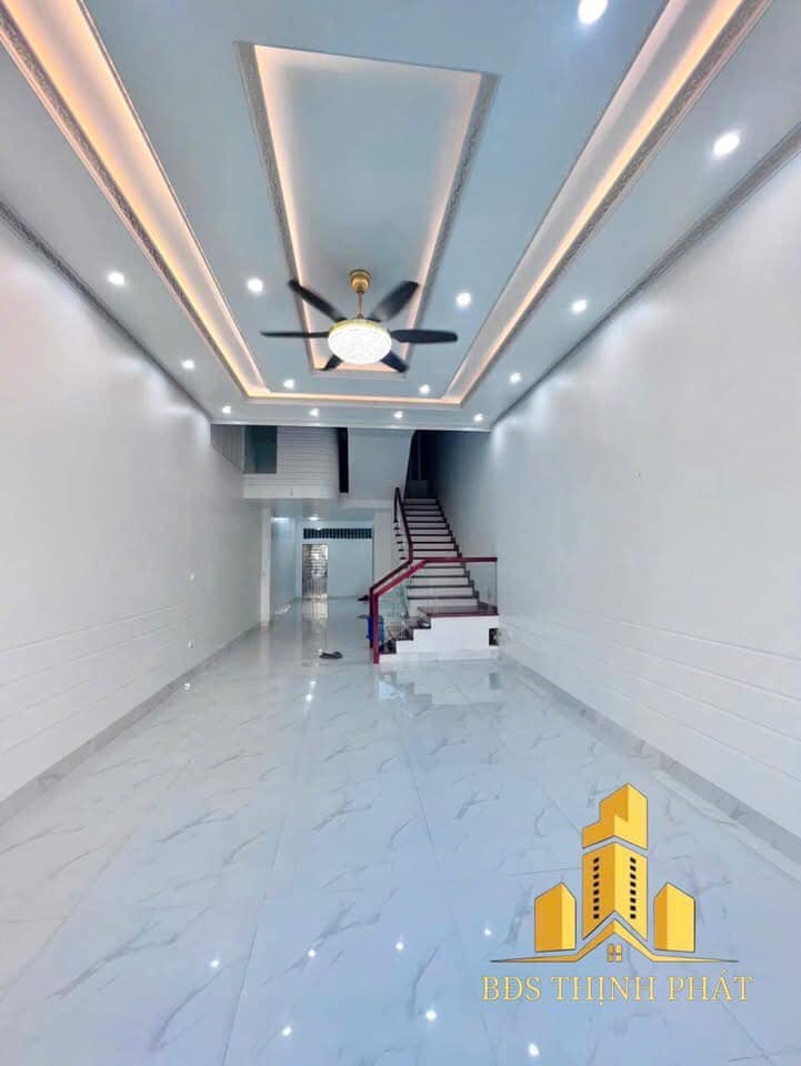 Bán nhà 4 tầng trục chính đường Minh Khai, gần ngã 4 Minh Khai - Hoàng Văn Thụ