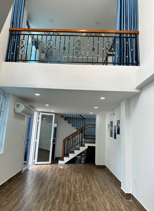 Bán nhà góc 2 mặt tiền Nguyễn Tư Giản, Gò Vấp 36m2, 5 tầng, 3 phòng ngủ, hẻm xe tải thông, giá 5.8 tỷ