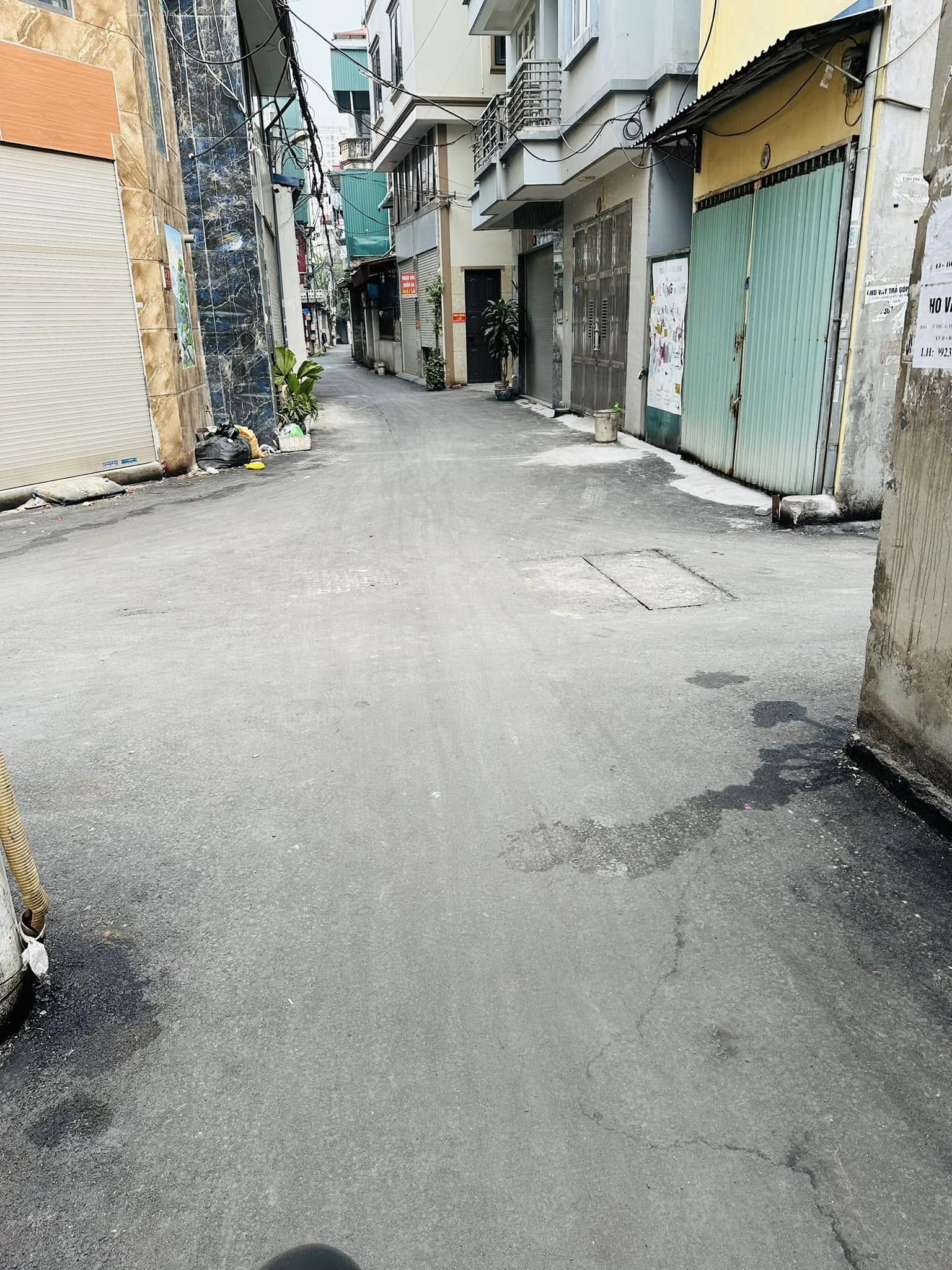 Bán nhà phố Bằng Liệt, diện tích 63m2, mặt tiền 7m, lô góc, ngõ thông ô tô, giá 10.9 tỷ