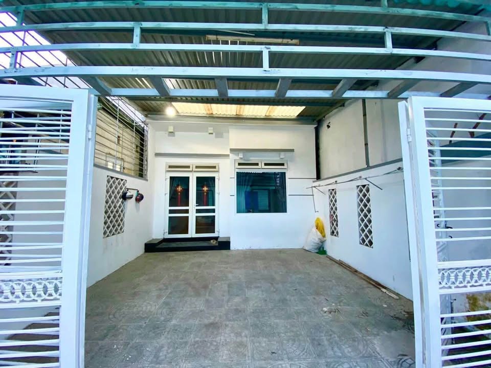 Bán nhà gác lửng kiệt Nguyễn Hữu Cảnh, 69,4m2, giá 1,8x tỷ