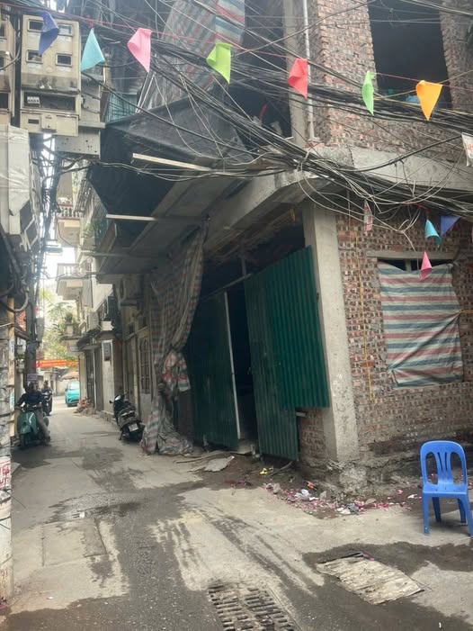 Bán nhà Minh Khai, thiết kế hiện đại, có thể vừa ở vừa cho thuê, giá 9.3 tỷ