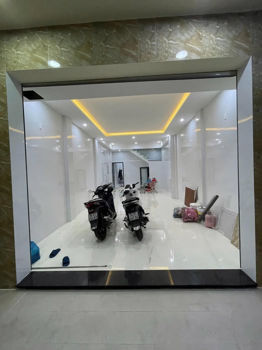 Cho thuê mặt bằng tầng 1, mặt tiền Nguyễn Đình Tứ, giá 6 triệu/tháng