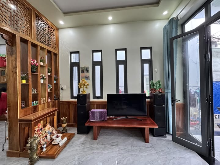 Cần bán nhà hẻm Mạc Cửu, phường Vĩnh Quang, Rạch Giá, Kiên Giang, gần chợ Tân Hoa Viên