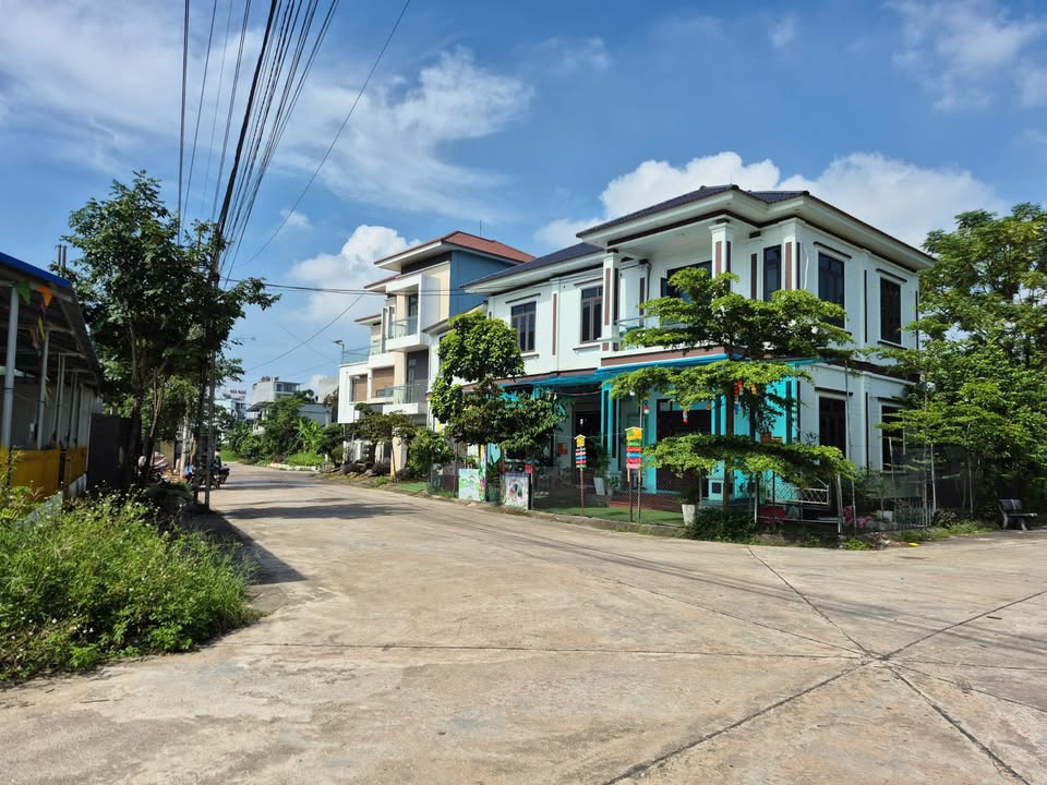 Bán lô đất 260m2 mặt tiền 12m tại thị trấn Kim Long, Tam Dương, Vĩnh Phúc