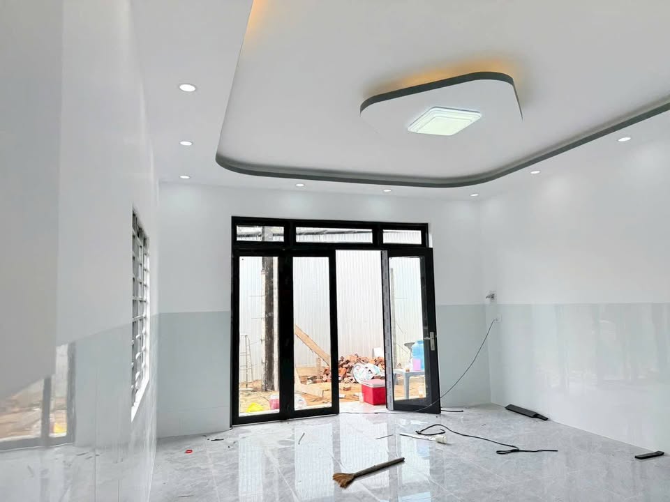 Nhà Bến Tre giá tốt, full nội thất, đường ô tô tới!