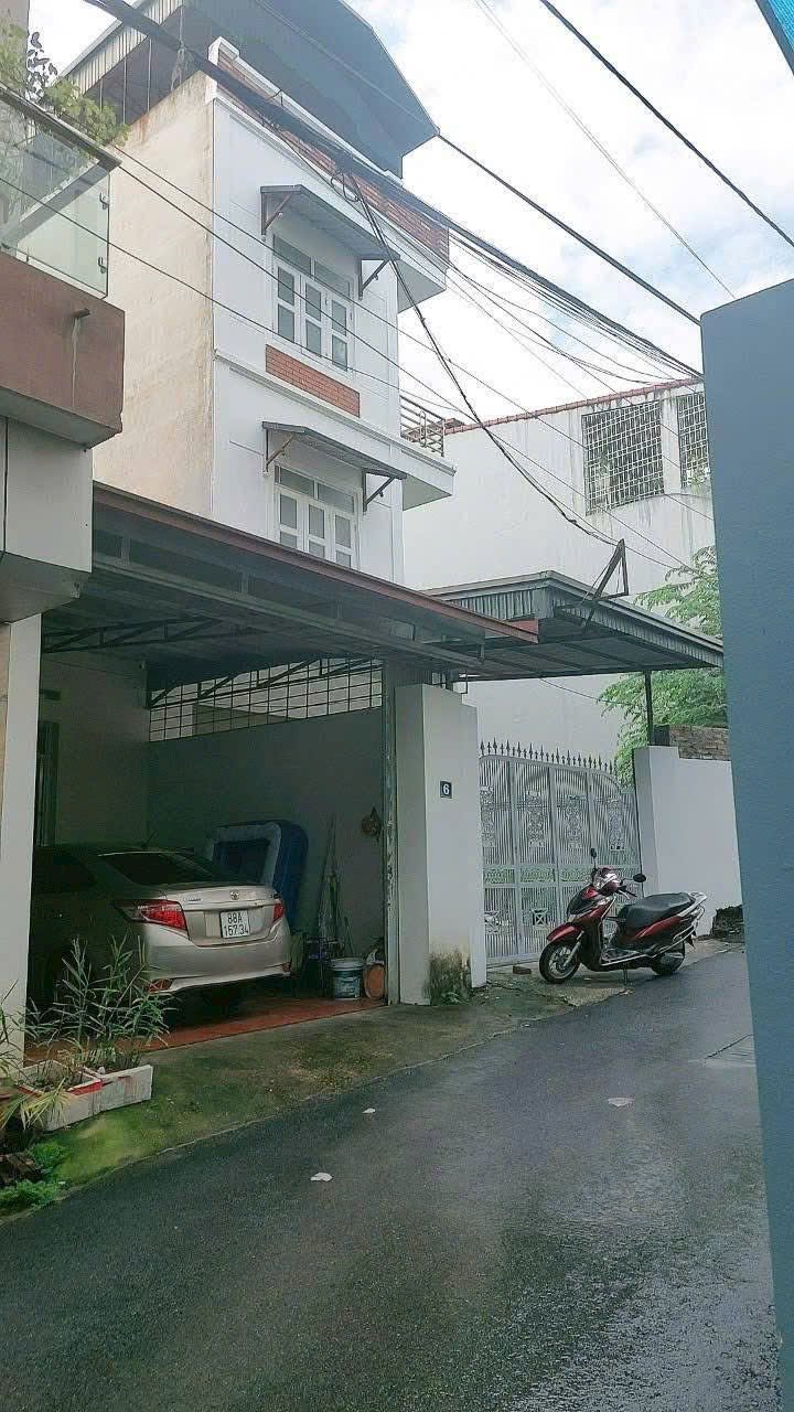 Bán nhà 3 tầng Liên Bảo, Vĩnh Yên, vị trí đẹp, đường rộng, gần trường mầm non