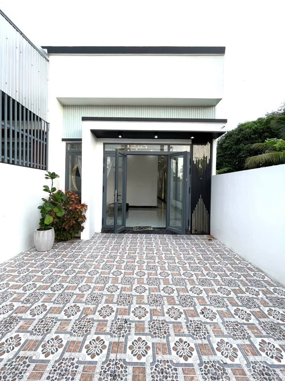 Nhà mới hẻm Trương Định, Rạch Giá - Ô tô vào tận cửa, nội thất xịn sò, giá chỉ 2.39 tỷ