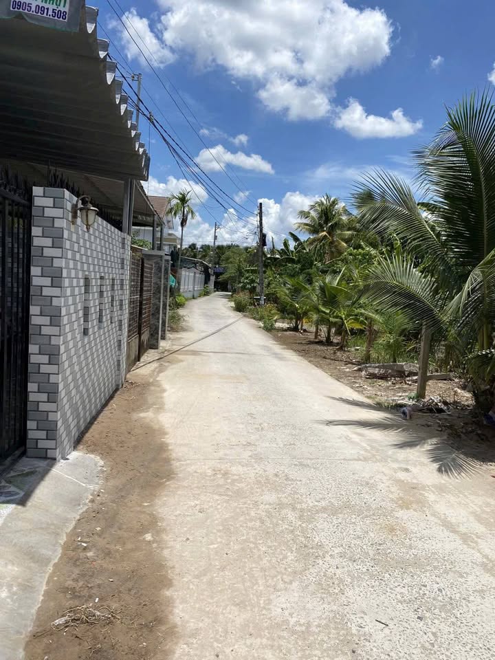 Nhà 1,05 tỷ ở Bến Tre - Diện tích 109m2, gần UBND, chợ, trường học