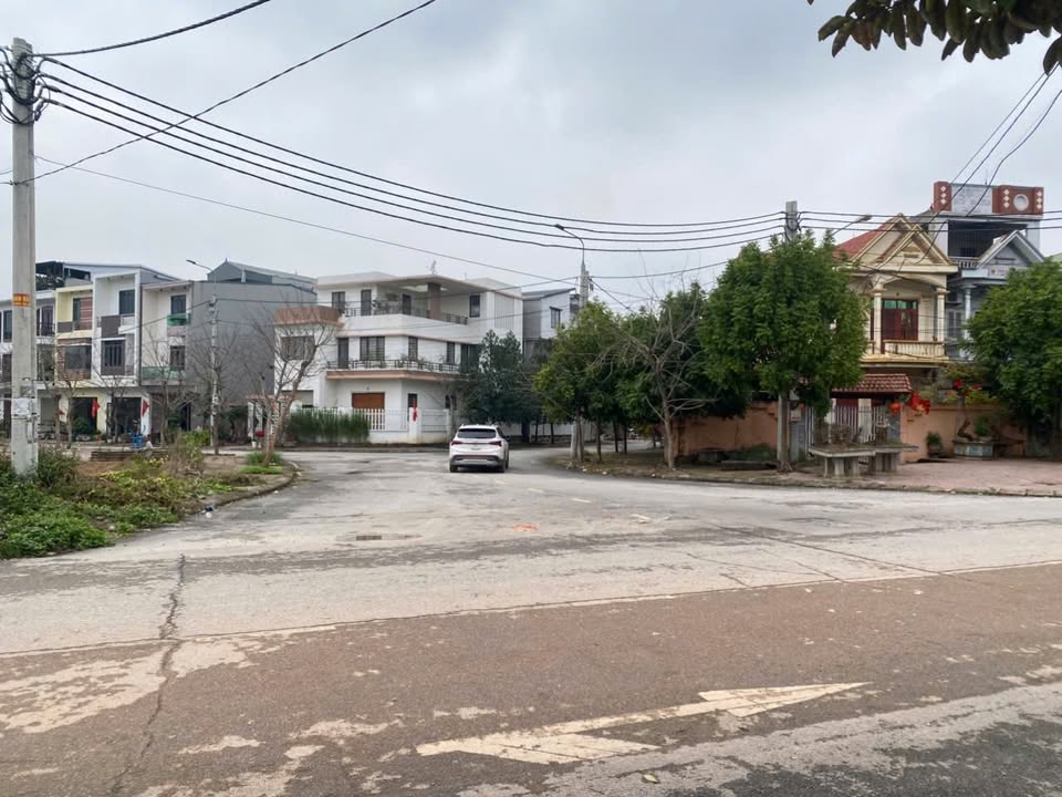 Bán đất Vĩnh Yên 75m2 full thổ cư, mặt tiền 5m, sổ đỏ sẵn sàng