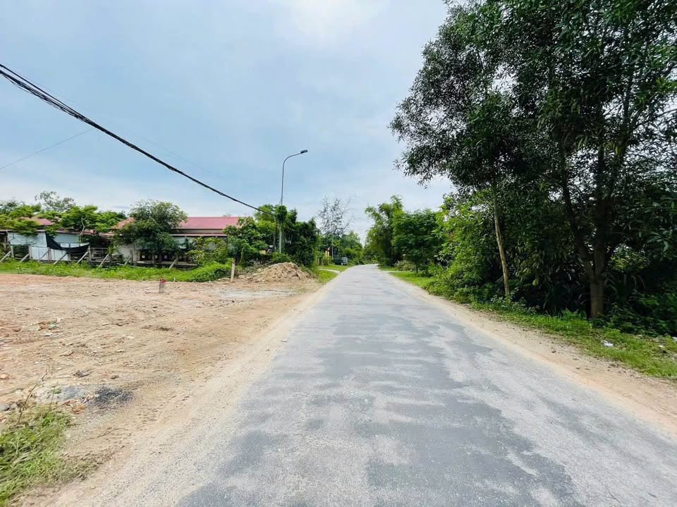 Cần bán gấp 2 lô đất cực đẹp mặt tiền đường Trưng Nữ Vương, khu vực Phú Bài, Thừa Thiên Huế