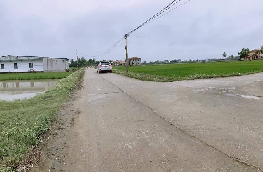 Bán đất Quảng Phúc, ngõ bê tông 6m, gần khu công nghiệp