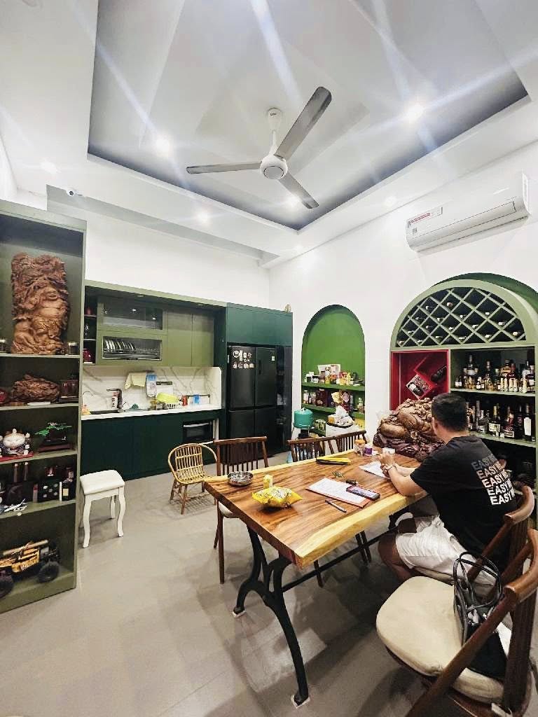 Nhà 6 tầng mặt phố Trần Hữu Tước, Đống Đa vừa ở, vừa kinh doanh, tiềm năng tăng giá