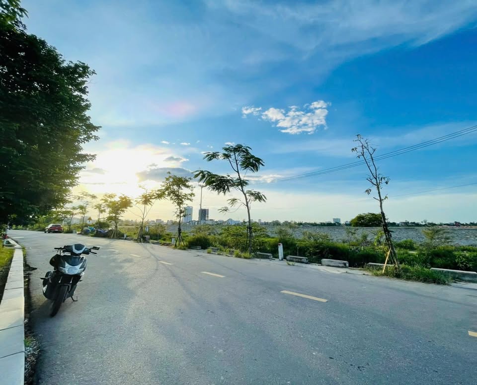 Đất 212m2 Thủy Dương, ngang 13m, xây biệt thự vườn vi vu