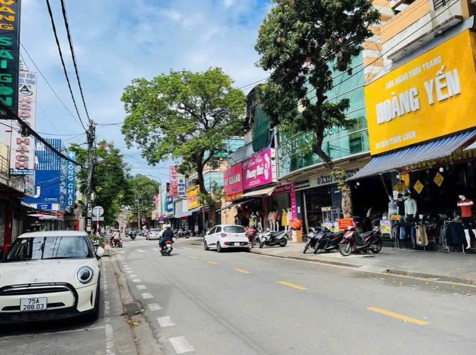 Siêu phẩm nhà 2 tầng mặt tiền Mai Thúc Loan, phường Thuận Lộc, Thành phố Huế đây rồi