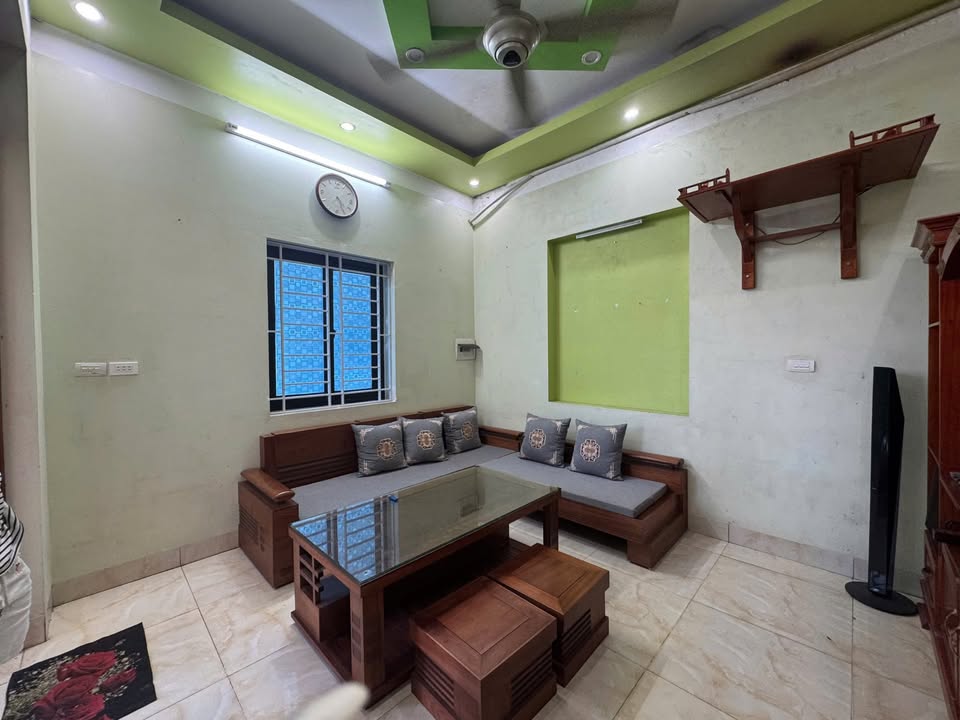 Bán nhà cấp 4 khang trang, Minh Quyết, Khai Quang, Vĩnh Yên, mặt tiền 12m, giá 2.4 tỷ