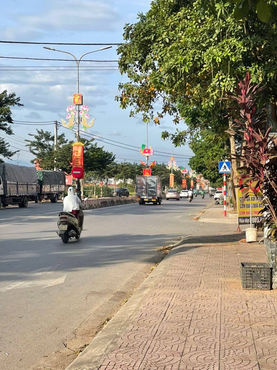 Đất Yên Lạc giá tốt - Ô tô vào tận đất