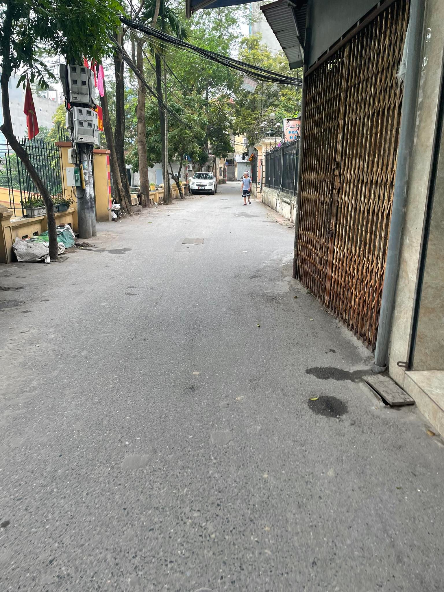 Nhà 7 tầng thang máy gần Học viện Tài Chính - Đầu tư sinh lời ngay