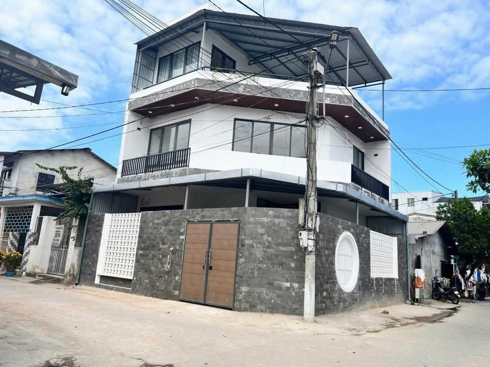 Nhà 2 mặt tiền Kim Long, 3 tầng full nội thất, giá yêu thương chỉ 3.2 tỷ