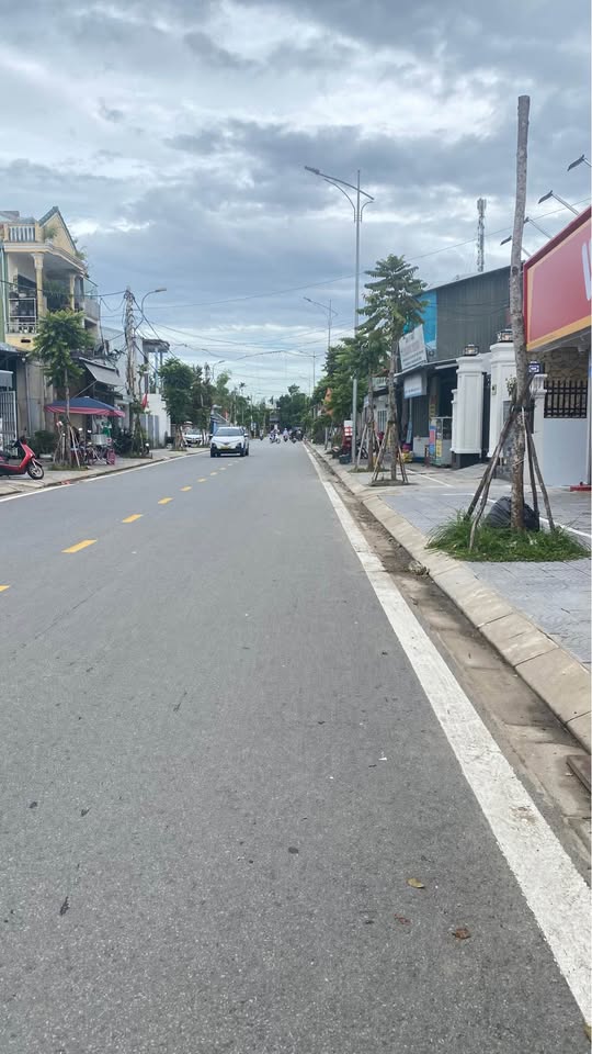 Bán đất kiệt Bùi Thị Xuân, tặng nhà cấp 4 cũ, giá 1 tỷ