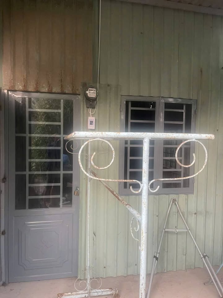 Bán nhà giấy tay hẻm Triệu Quang Phục, gần Tây Sông Hậu