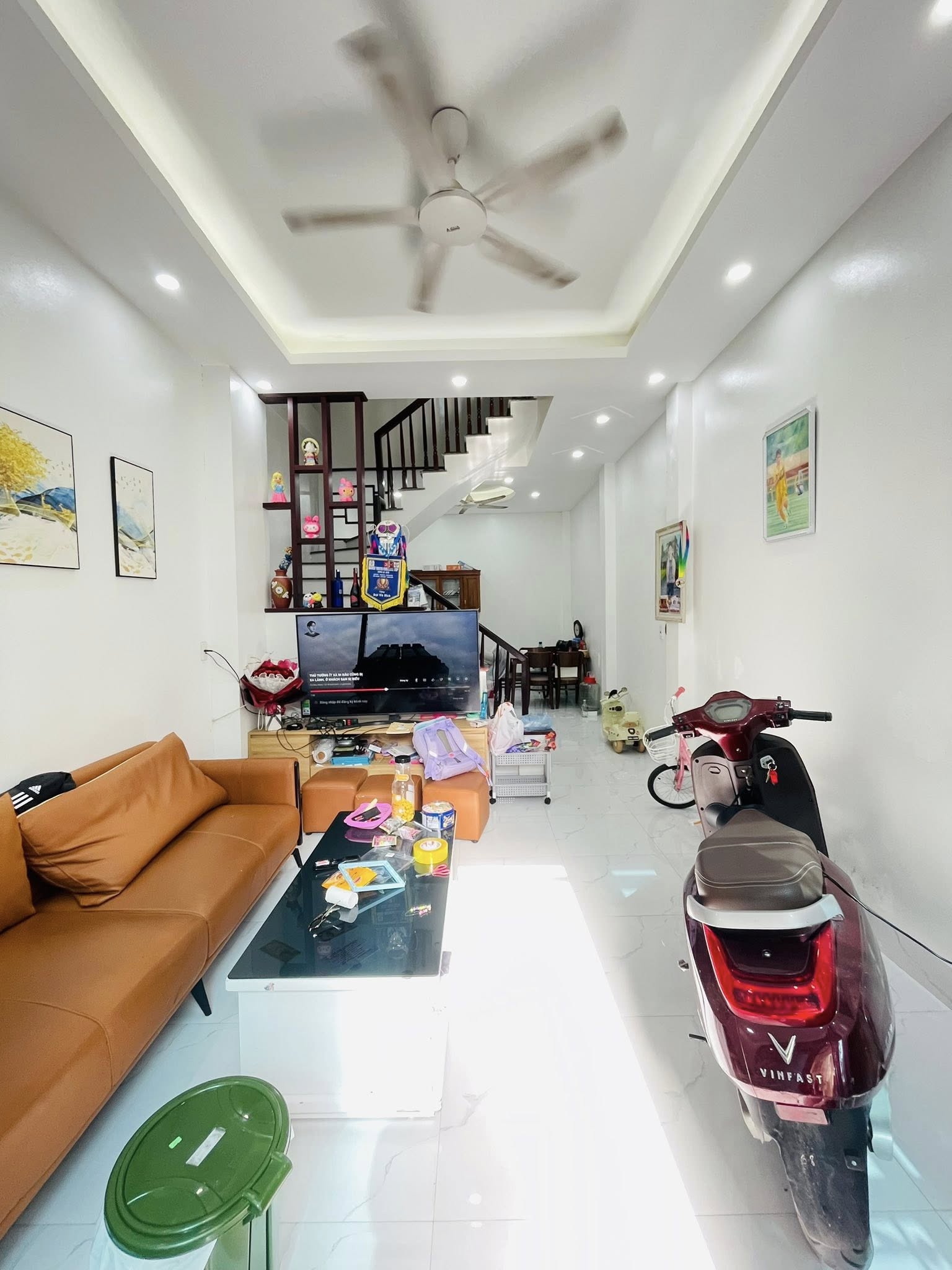 Nhà 3 tầng Quang Trung, diện tích 40m2, ngõ thông, hướng Tây Nam, giá 2.3 tỷ