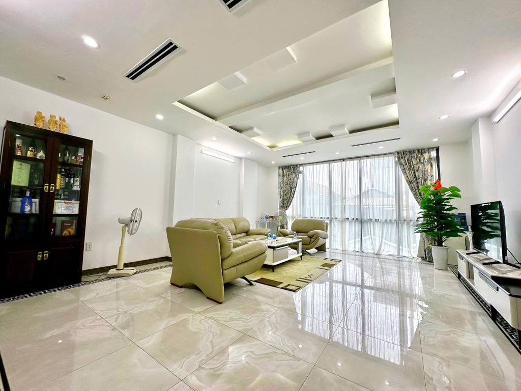 Bán tòa nhà 5 tầng thang máy, lô góc, ô tô, 50m2 tại ngõ 38 Lê Trọng Tấn, Hà Đông