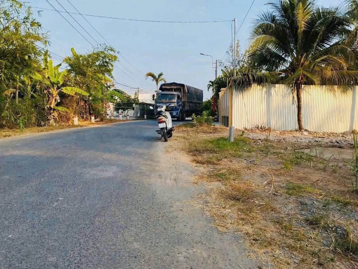 Bán đất mặt tiền đường nhựa Phước Thạnh, Châu Thành, Bến Tre, diện tích 296.2m2, có 50m2 thổ cư, giá 1.19 tỷ