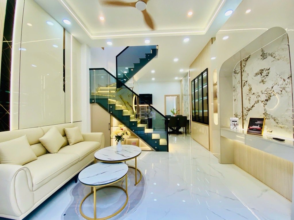 Nhà đẹp trung tâm Gò Vấp, 3 ngủ, hẻm an ninh, gần UBND quận