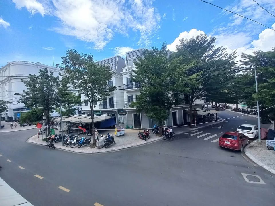 Bán nhà mặt tiền đường Lê Đại Hành, đối diện Vincom Mỹ Tho, vị trí trung tâm, kinh doanh tốt