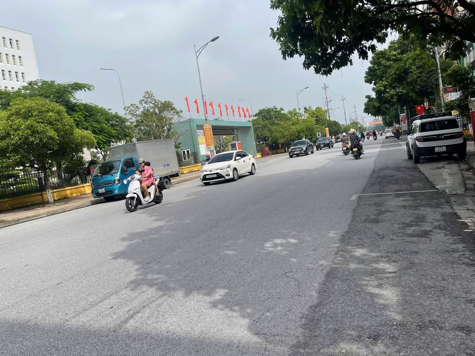 Bán nhà 3 tầng mặt phố Lê Quý Đôn, phường Trần Lãm, Thành phố Thái Bình