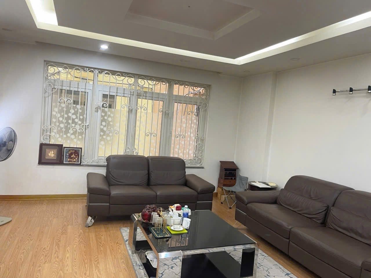 Bán nhà phố Chùa Hà, Cầu Giấy, 89m2, mặt tiền 5.6m, nở hậu, ô tô đỗ cạnh, giá tốt