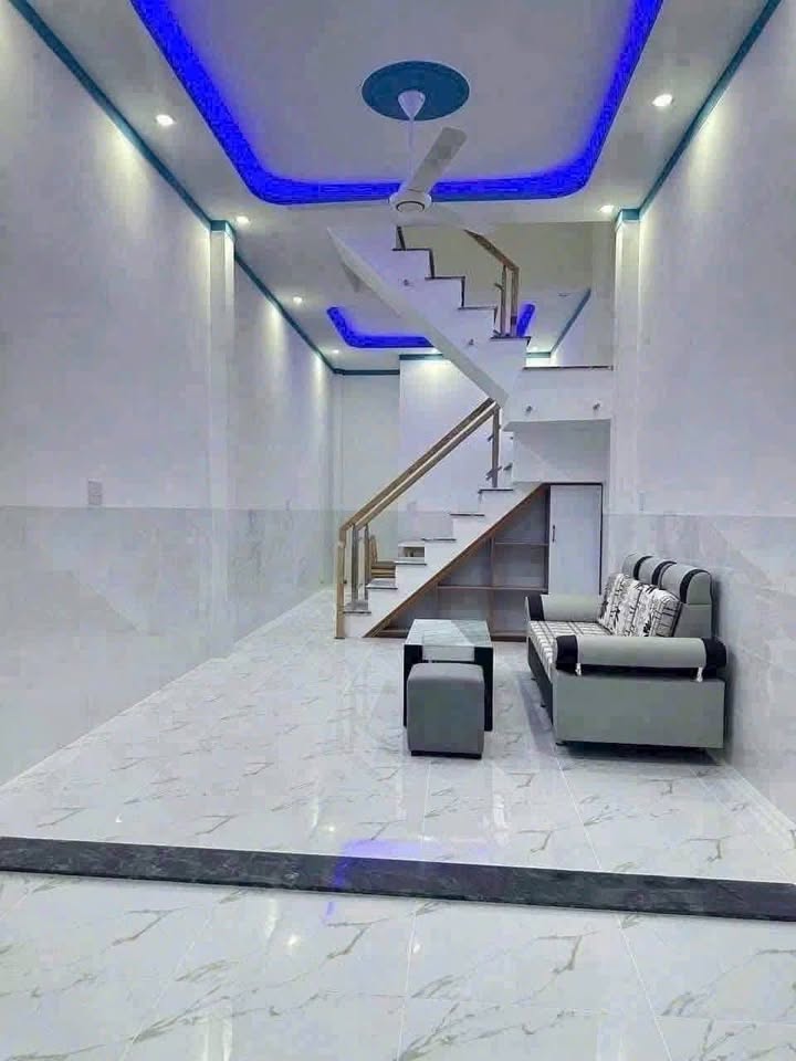Nhà mới đẹp 1 trệt 1 lầu tại KP2 Long Bình, gần Chợ Điều