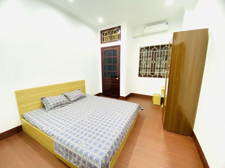 Nhà Khương Trung 5 tầng giá 6 tỷ - Mua ngay kẻo lỡ