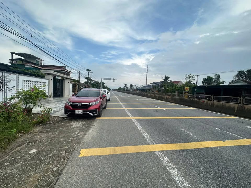 Đất mặt tiền QL1A Cẩm Thành - Kinh doanh hay đầu tư, em cân hết