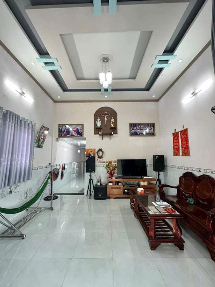 Bán nhà gác lửng 5x24m, 3 phòng ngủ, hướng Nam, Trảng Dài, Đồng Nai