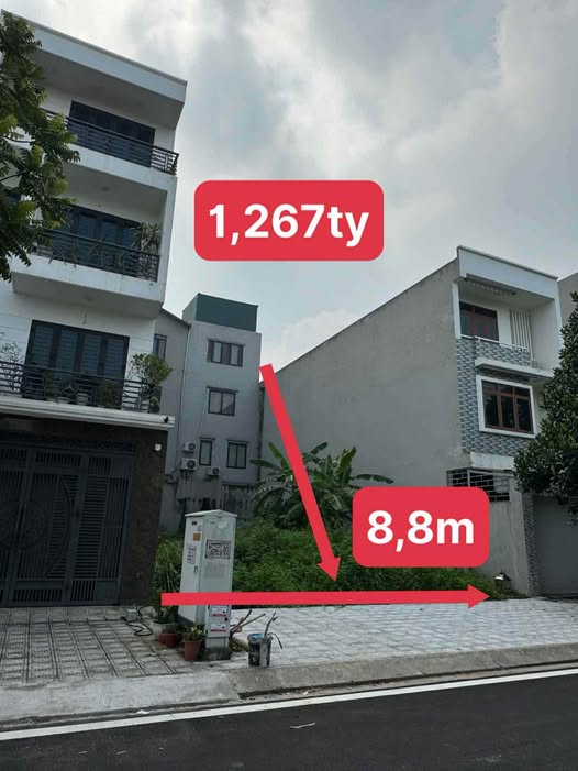 Bán đất mặt tiền 8.8m, diện tích 137m2, gần chợ và trường học tại Văn Giang, Hưng Yên