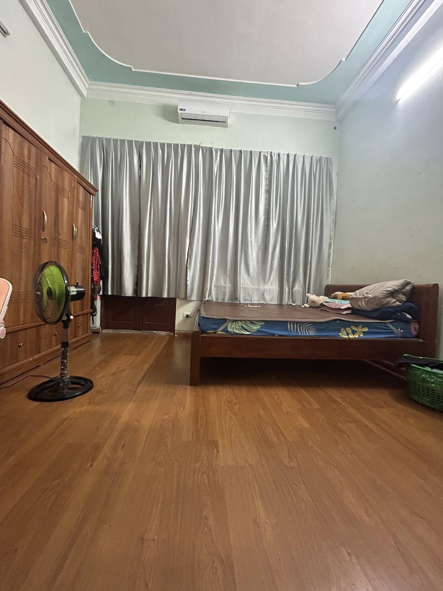 Nhà 3 tầng Kim Bảng, Hà Nam, gần trường Trần Quốc Toản, đường rộng, ô tô đỗ cửa, giá 3 tỷ