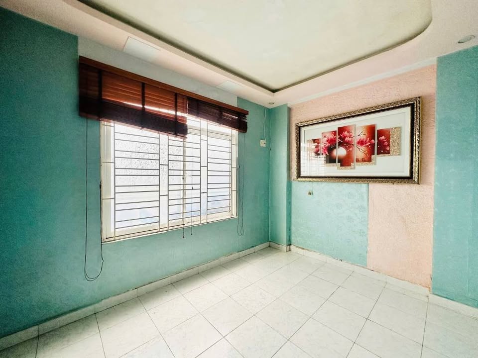 Cơ hội vàng - Nhà 4.5 tầng Tô Hiệu giá rẻ nhất khu vực, chỉ 2.58 tỷ