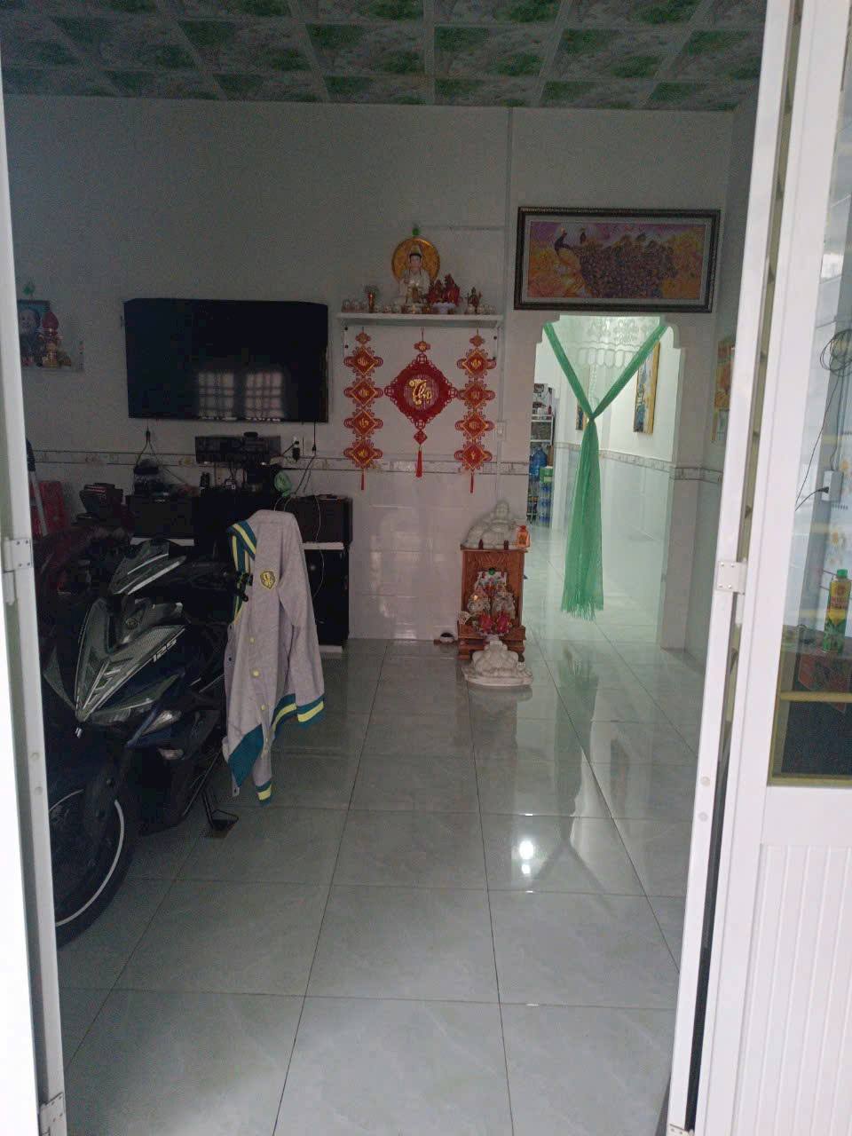 Bán nhà full thổ cư, đường ô tô tới nhà, gần KCN Phú Thuận - Giá chỉ 799 triệu