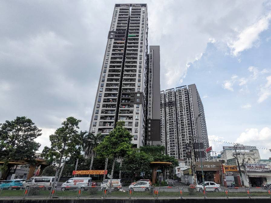 Mặt tiền Phạm Văn Đồng, đường 20m, 2 tầng, 48m² sàn, giá chỉ 3.1 tỷ - Cơ hội kinh doanh đỉnh