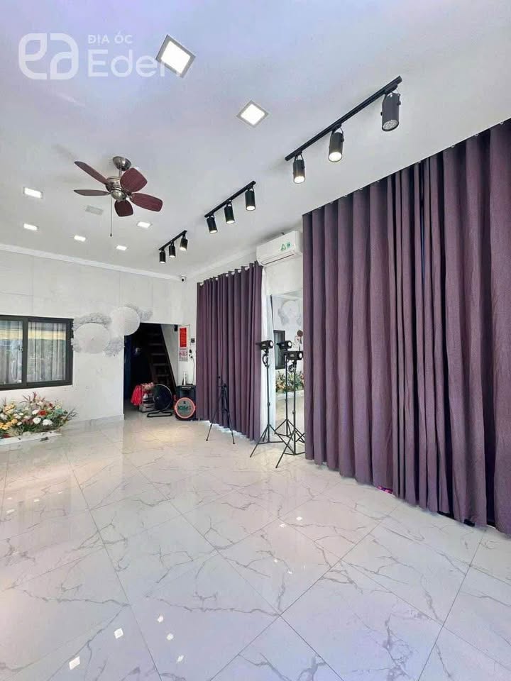 Nhà 2 mặt tiền đường Nguyễn Trãi, diện tích 90m2, giá 4.5 tỷ